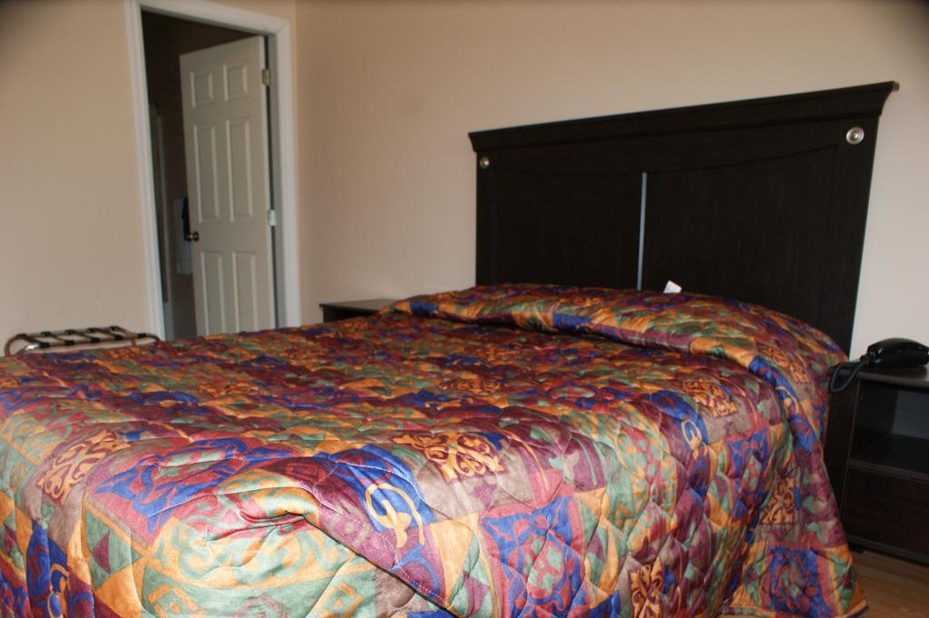 Elks Motel Keremeos Bilik gambar